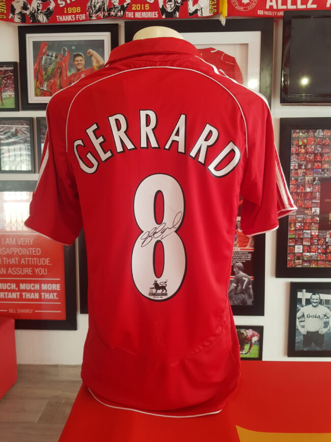 Liverpool - Steven Gerrard Signed Shirt