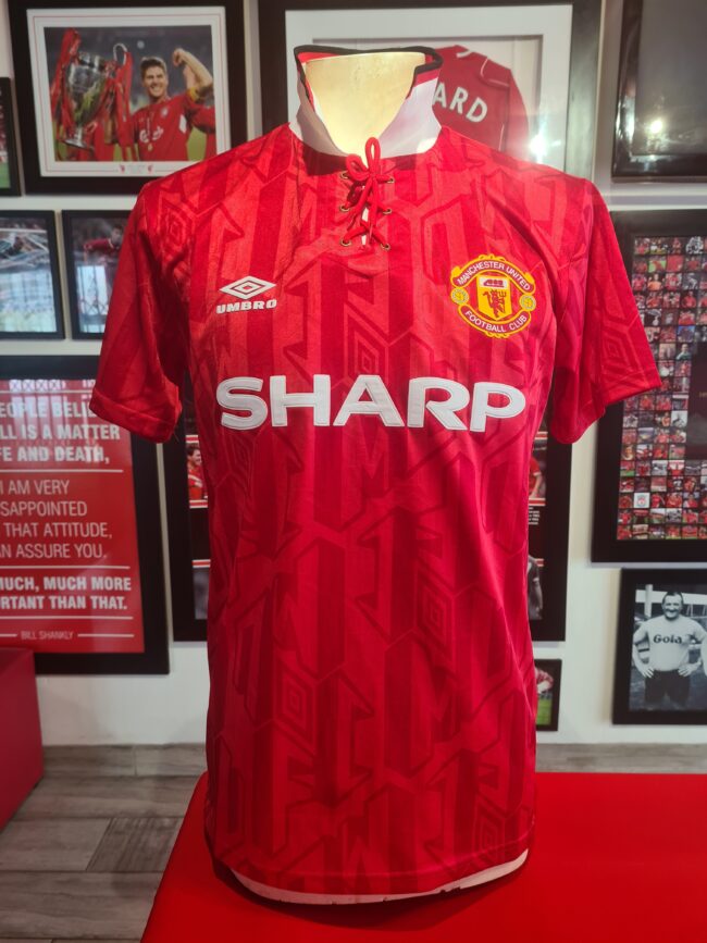 Alternative view of Manchester United - Eric Cantona Signed Shirt