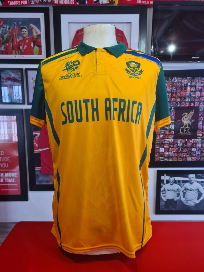 Alternative view of South Africa - Quinton De Kock Signed T20 World Cup Shirt