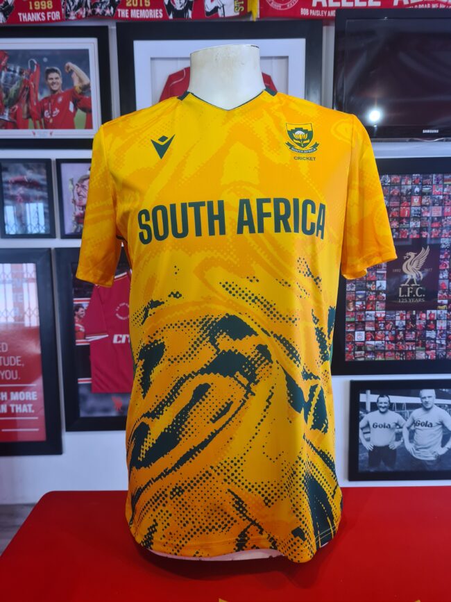 Alternative view of South Africa - Lhuan-dre Pretorius Signed T20 Shirt