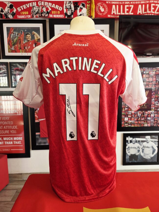 Arsenal - Gabriel Martinelli Signed Shirt
